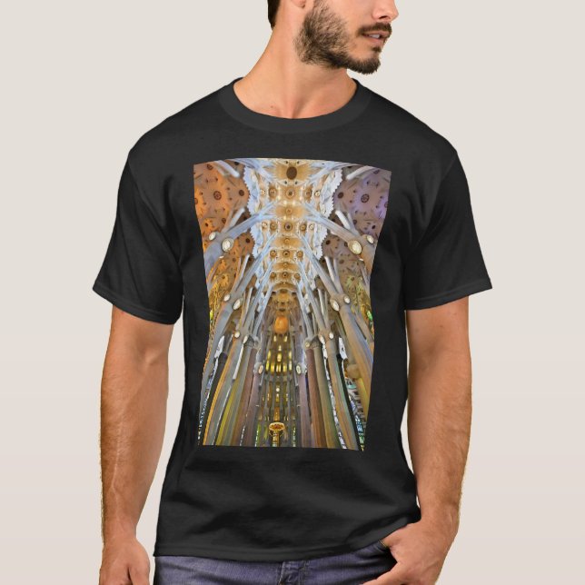 Inuti Sagrada Familia - Barcelona Classic T-S T Shirt (Framsida)