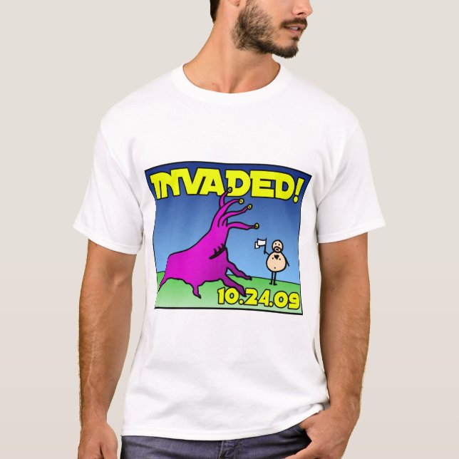 Invaderat! främmande attackskjorta (vit) tee shirt (Framsida)
