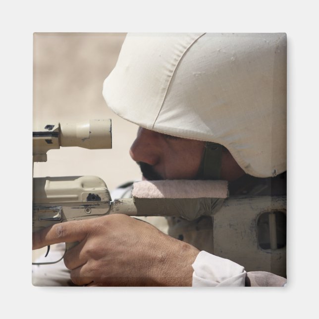 Irakiska arméns sergeant sights i mörker magnet (Framsidan)