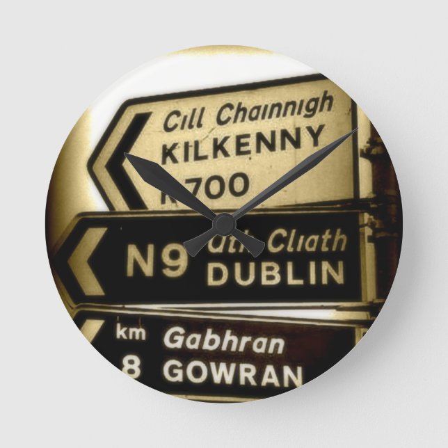 Ireland Roadside Signs Rund Klocka (Framsida)