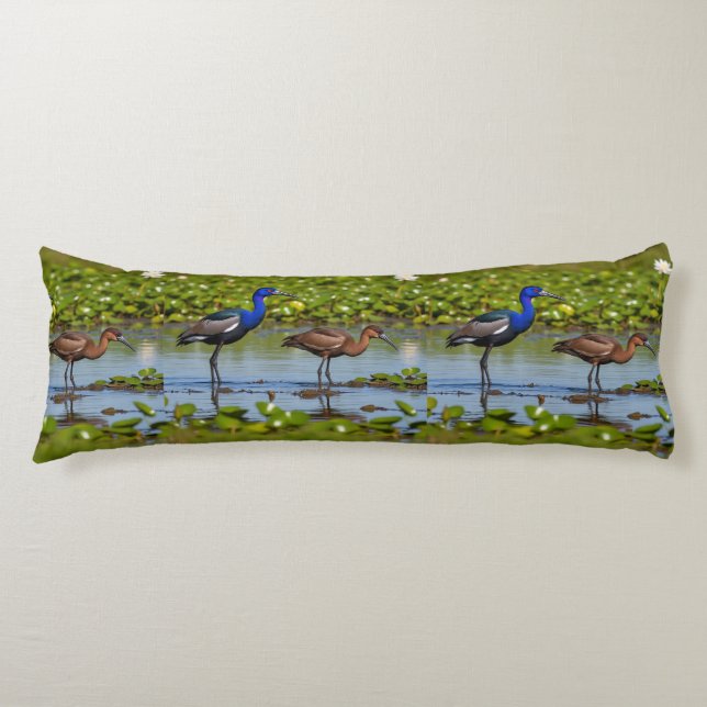 Iridescent Jacana & Rusty Companion – Elegant Body Kroppskudde (Framsidan)