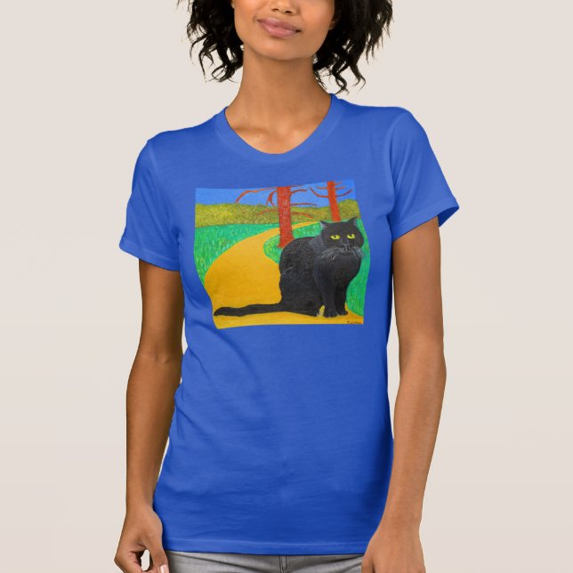 Irinaen katten som är kommande ut ur skogen tee (Framsida)