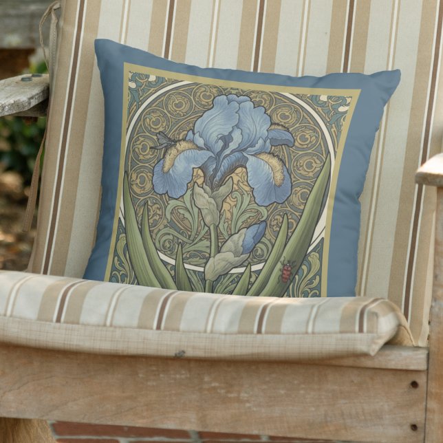 Iris Bleu Fransk stil Art Nouveau Blå Iriser Kudde (Skapare uppladdad)