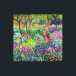 Iris Garden at Giverny Canvastryck<br><div class="desc">Iris Garden vid Giverny målades 1900 av Fransk Impressionistiske målaren Claude Monet. Den visar de vackra iris-blommorna som i sin trädgård förenar väg med träd i bakgrunden. Claude Monet var en av grundarna av Franskens imponerande stil-målning med hjälp av utomhusscener för att utforska naturens ljus och färg.</div>