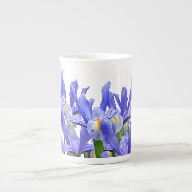 Iris Garden - Specialty Mugg Benporslin Mugg (Framsidan)