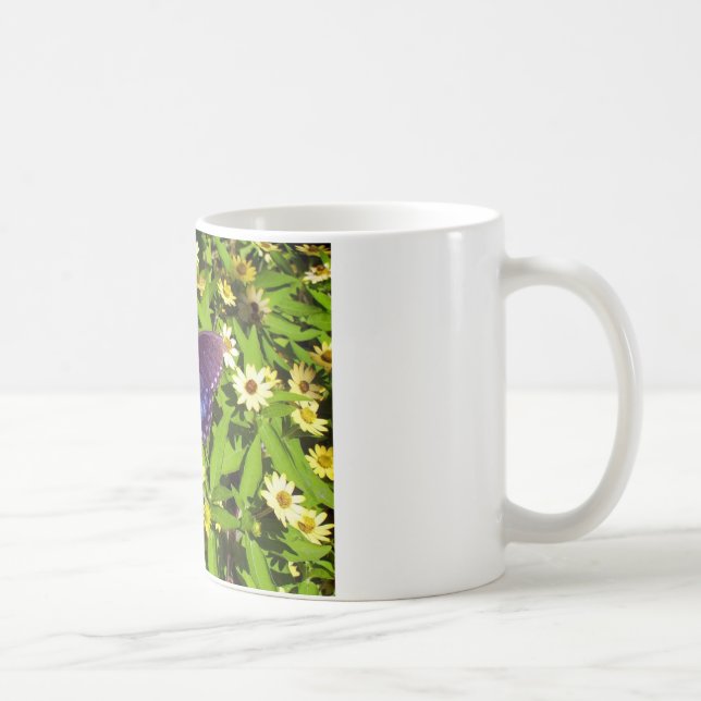 Iriserande blå lila med svarta fjärilsvingar kaffemugg (Höger)