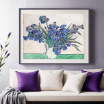 Irises, Vincent van Gogh Poster<br><div class="desc">I maj 1890,  precis innan han tog sig ur asyl på Saint-Rémy,  målade Van Gogh upp fyra exuberanta buketter av vår blommor,  den enda kvarvarande livstiden för alla ambitioner han hade gjort under sin årliga vistelse: två av iriserna,  två av ro,  i kontrasterande system och format för färg.</div>