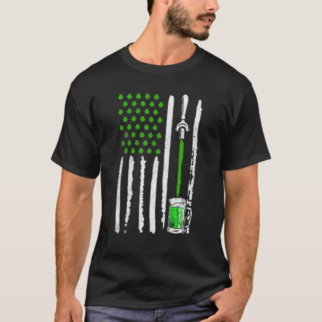 Irish American Flag Draft Beer Shamrock St Patrick T Shirt (Framsida)