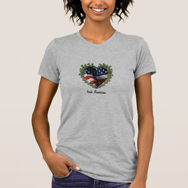 Irish American Shamrock Heart Cutout T-Shirt (Framsida)