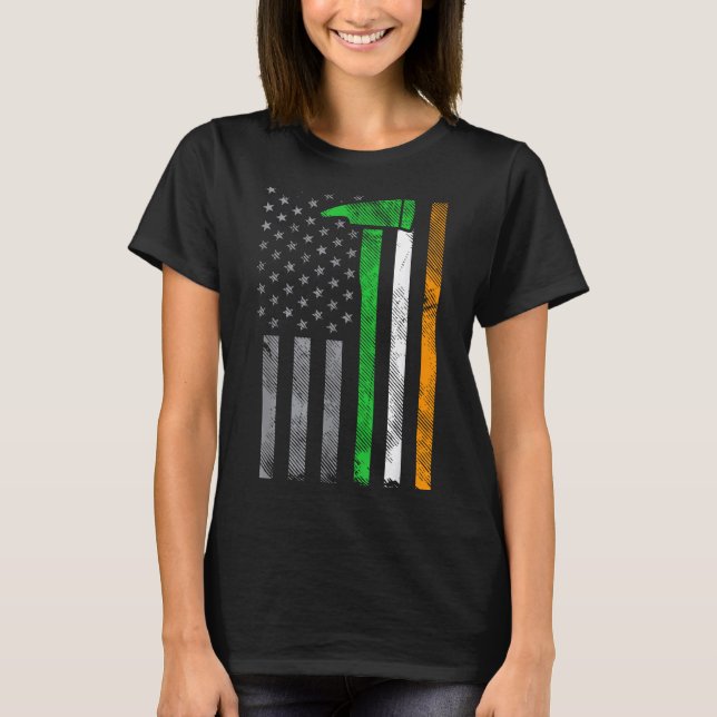 Irish American Us Flag Firefighter Axe Fire St Pat T Shirt (Framsida)