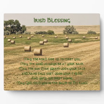 Irish Blessing Hay Bales i Fält