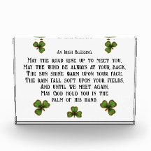 Irish Bluting and Shamrocks Black and Grönt