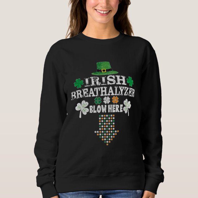 Irish Breathalyzer Blow Here St Paddy s Day 1 T Shirt (Framsida)