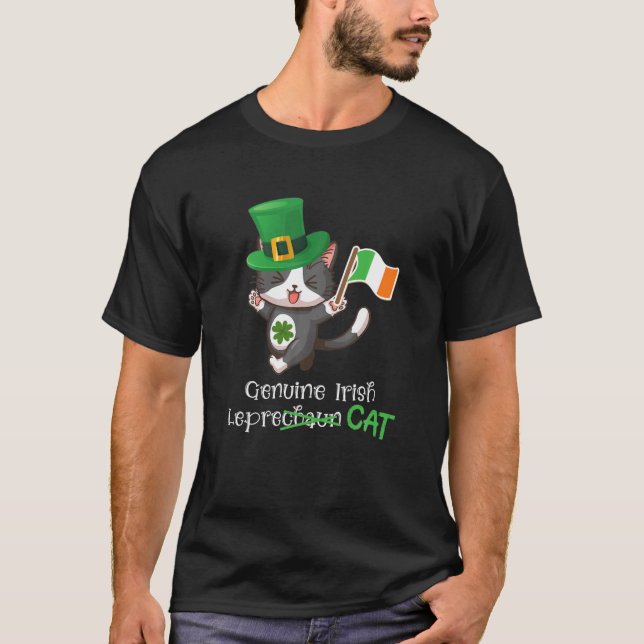 Irish Cat Leprechaun - Shamrock And Ireland Flag T Shirt (Framsida)