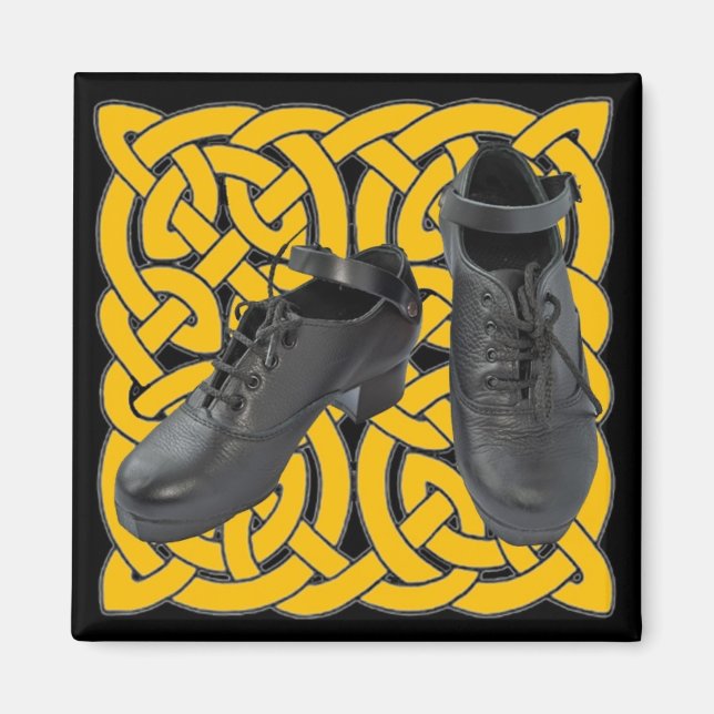 Irish Dance Hard Shoes on Celtic Knot Magnet (Framsidan)