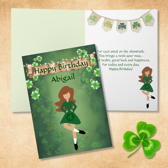 Irish Dance Shamrock Önskemål Brown Hair Birthday Kort (Skapare uppladdad)