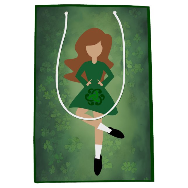 Irish Dancer med Brown Hair | Grönt Klöver Dance (Framsidan)