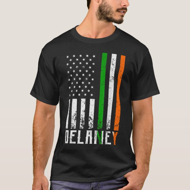 Irish DELANEY Family American Flagga Ireland Flagg T Shirt (Framsida)