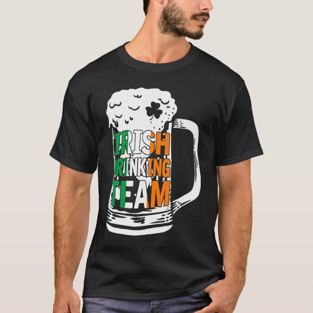 Irish Drinking Team Beer  Ireland Flag Patrick's D T Shirt (Framsida)
