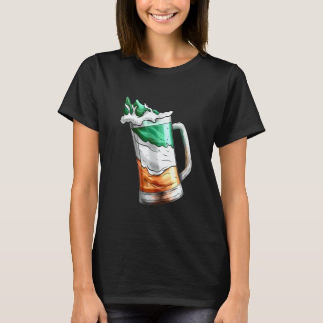 Irish Flag Coloured Glass Of Beer On St Patricks D T Shirt (Framsida)