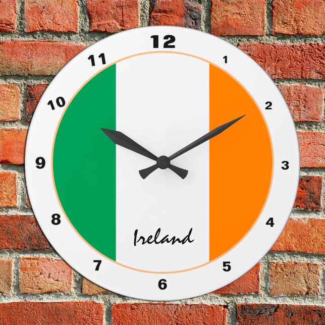 Irish Flagga & Ireland trendig mode /design Rund Klocka (Skapare uppladdad)
