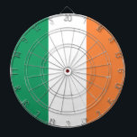 Irish Flagga (Republiken Irland) (ROI) (Eire) Darttavla<br><div class="desc">Denna utformning är utmärkande för Republiken Irlands flagga, som är ett land i norra Västern av Europa. Republiken Irland består av 26 av de 32 grevskapen på ön Irland (som också på iriska är känt som Éire och i Ulster Scots som Airlann); de andra grevskapen utgör Nordirland, en del av...</div>