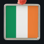 Irish Flagga (Republiken Irland) (ROI) (Eire) Julgransprydnad Metall<br><div class="desc">Denna utformning är utmärkande för Republiken Irlands flagga, som är ett land i norra Västern av Europa. Republiken Irland består av 26 av de 32 grevskapen på ön Irland (som också på iriska är känt som Éire och i Ulster Scots som Airlann); de andra grevskapen utgör Nordirland, en del av...</div>
