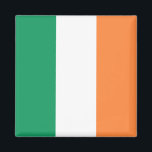 Irish Flagga (Republiken Irland) (ROI) (Eire) Magnet<br><div class="desc">Denna utformning är utmärkande för Republiken Irlands flagga, som är ett land i norra Västern av Europa. Republiken Irland består av 26 av de 32 grevskapen på ön Irland (som också på iriska är känt som Éire och i Ulster Scots som Airlann); de andra grevskapen utgör Nordirland, en del av...</div>