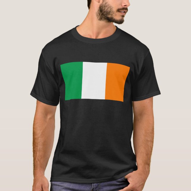 Irish Flagga with Rainbow Shamrock T Shirt (Framsida)