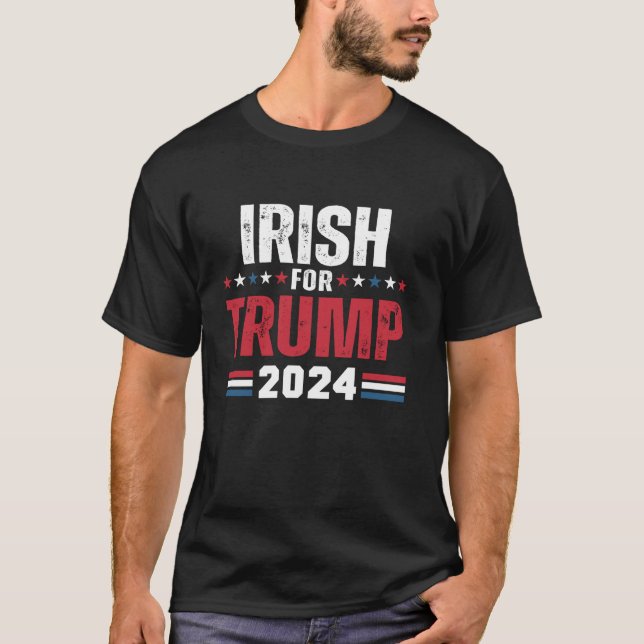 Irish For Trump 2024 American Flagga T Shirt (Framsida)