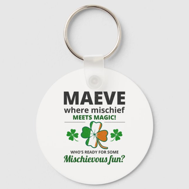 Irish Girl Namn: Maeve - MisChief Meets Magic Nyckelring (Framsida)