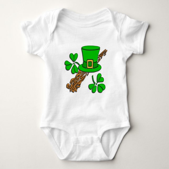Irish Hat och Shamrocks Tee (Framsida)