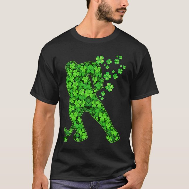Irish Hockey Player Shamrock St patrick's day T Shirt (Framsida)