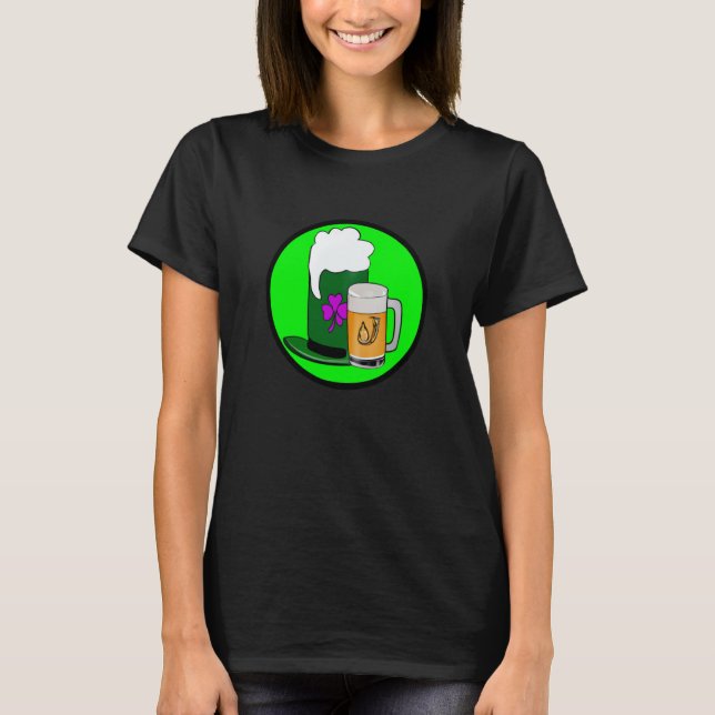 Irish lucky shamrock with beer mug St Patrick's Da T Shirt (Framsida)