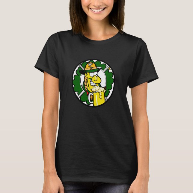 Irish lucky shamrock with beer mug St Patricks Day T Shirt (Framsida)