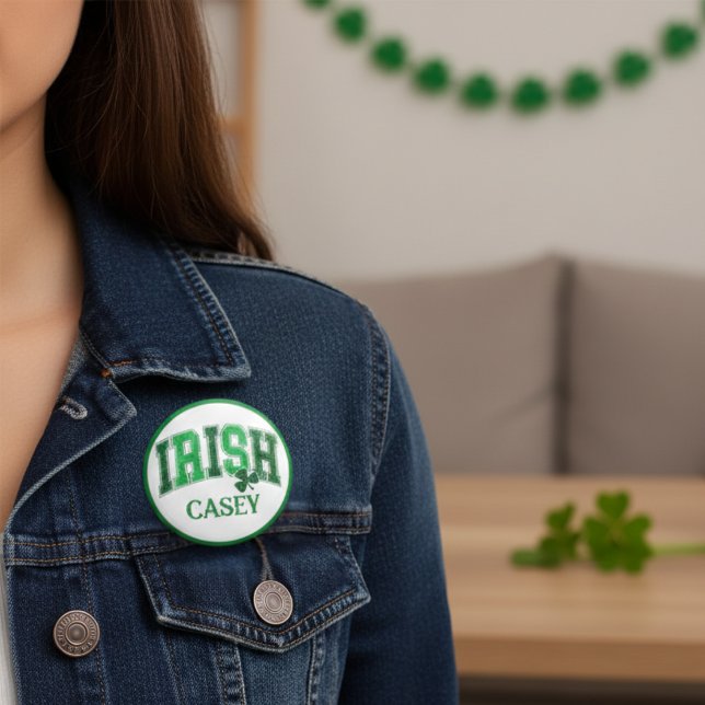 Irish Pride Retro St patrick's day Monogram Knapp (Irish Pride Retro St Patrick's Day Custom Name)