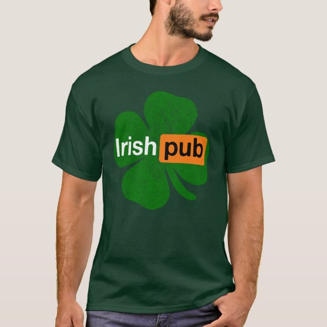 Irish Pub Grönt Shamrock Ireland St. Patrick's Day T Shirt (Framsida)