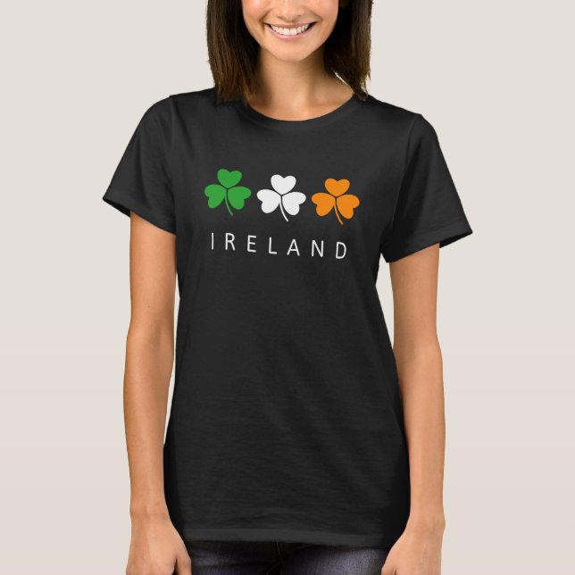 Irish Triple Shamrock Minimalistic Emblem of Irela T Shirt (Framsida)