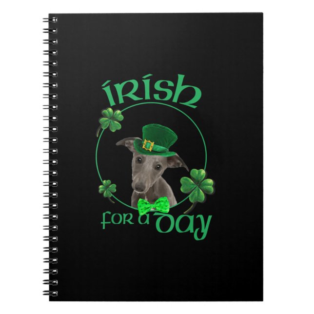 Iriska för en dagsplagg Lucky Hund på Patrick Day Anteckningsbok (Framsidan)