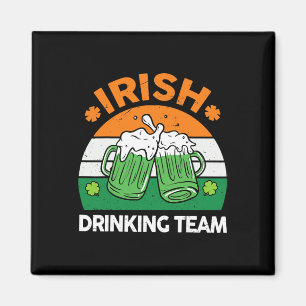Iriskt drickande lag dricker St Patricks Day öl Magnet