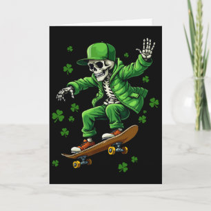 Iriskt skelett på skateboard Roligt Saint Patricks Kort