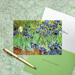 Irismen i Garden Vincent Van Gogh Tack Kort<br><div class="desc">A Fine Art Tack Greeting Card med målningen Irises (1889) av legendariske Vincent van Gogh (1853-1890). Detta utforskande kort fångar det väsentliga i Van Goghs genialitet och presenterar ett fängslande landskap av blåvioletta iriser i en trädgård,  som påverkas subtilt av den japanska konstens intrikata skönhet.</div>