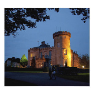Irland, Dromoland Castle upplyst i skymningen, Fototryck