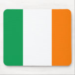 Irland Flagga Musmatta<br><div class="desc">Du kommer att kärlek den här söta irländska flagga från FlagWare, Irland! Underbar för gåvor! Vi erbjuder caseser, sleever och skinsar för anpassningsbar för många elektronik och smart telefoner, inklusive iPhone, iPod, iPad, Blackberry och Samsung Galaxy S. Sök på vår webbplats efter presentidéer som kuddar, låsbeslag i bälte, klockor, kopplingar...</div>
