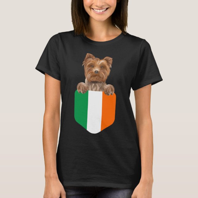 Irland Flagga Yorkshire Terrier Hund in Pocket T Shirt (Framsida)