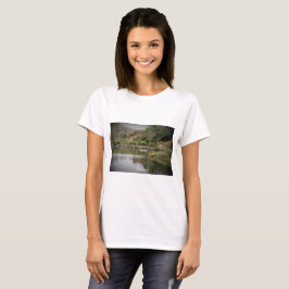 Irland, Kork, Sjö, Svanar, Fotografi Tee Shirt