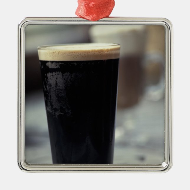 Irland. Pint stout. Julgransprydnad Metall (Framsidan)