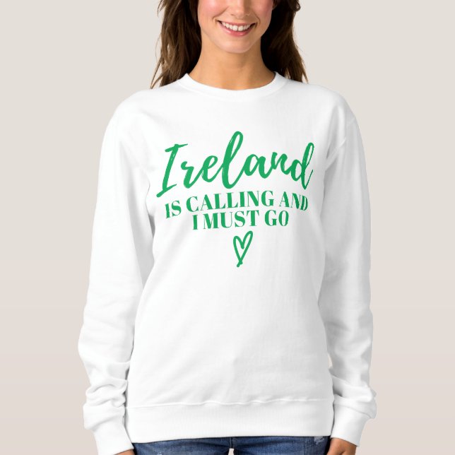 Irland ringer och jag måste åka Irland-Funny T Shirt (Framsida)