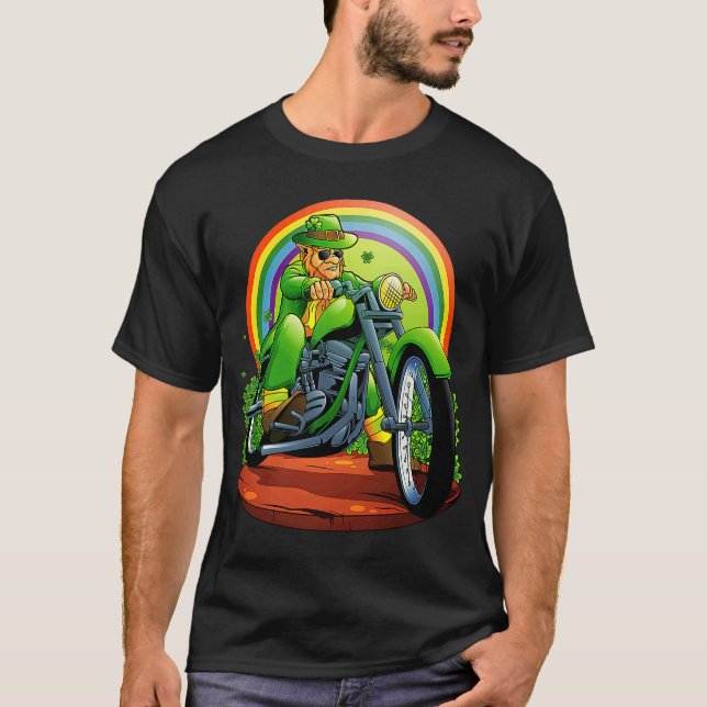 Irlands Biker Leprechaun Motorcycle Manar Rainbow  T Shirt (Framsida)