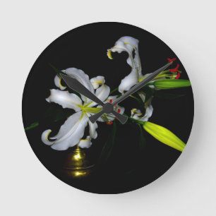 Irländsk design för märken och blommor rund klocka